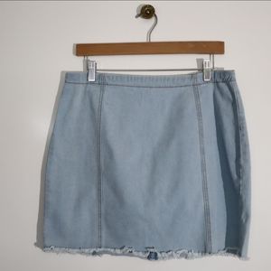 Curvy Plus Size Forever 21+ Stretch Denim Fringe Raw Hem Skirt